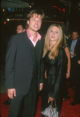 Brad Pitt and Jennifer Aniston at event of Kovos klubas (1999)