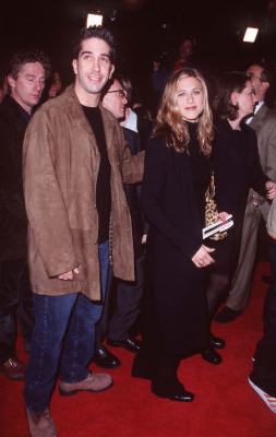 Jennifer Aniston and David Schwimmer at event of Klyksmas: antroji dalis (1997)