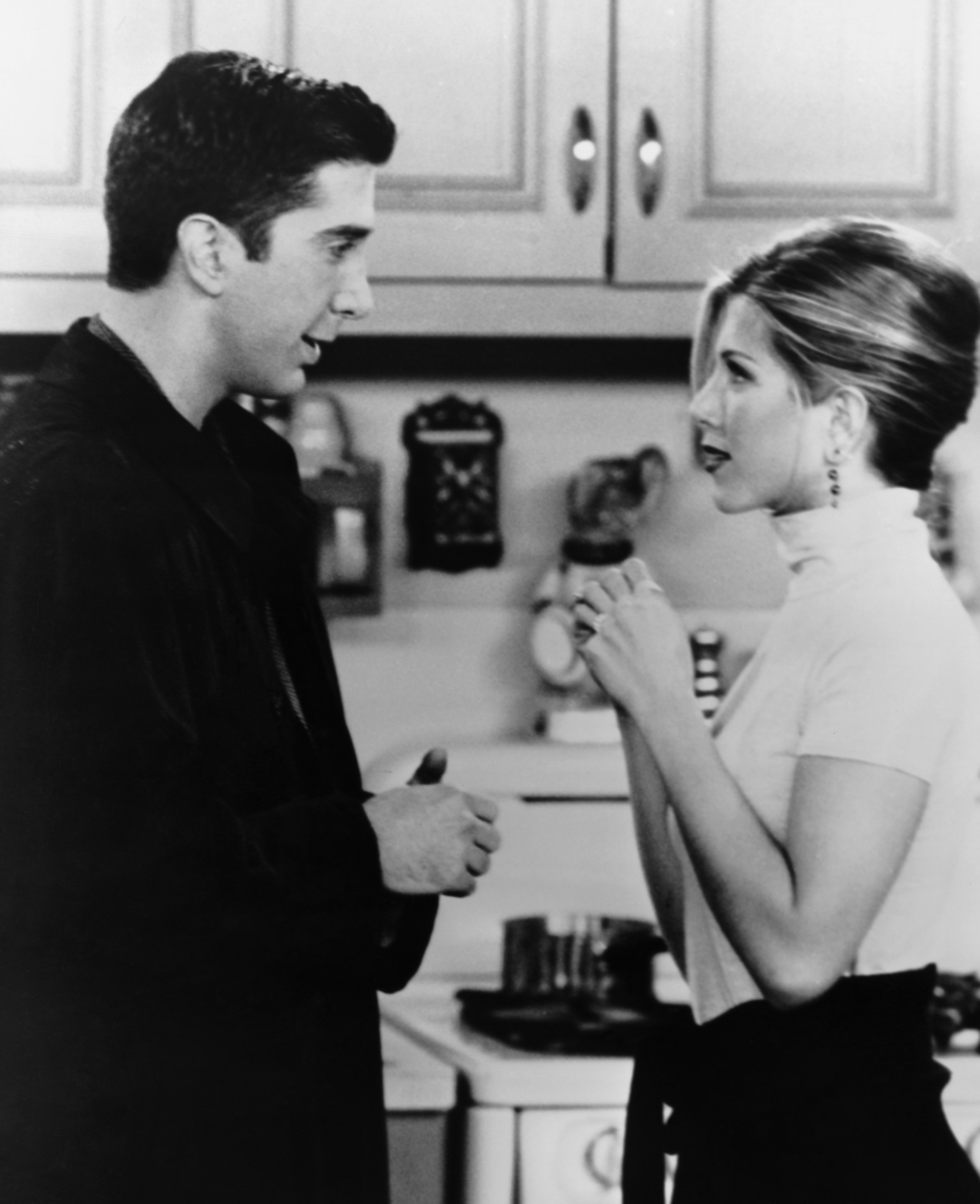 Still of Jennifer Aniston and David Schwimmer in Draugai (1994)