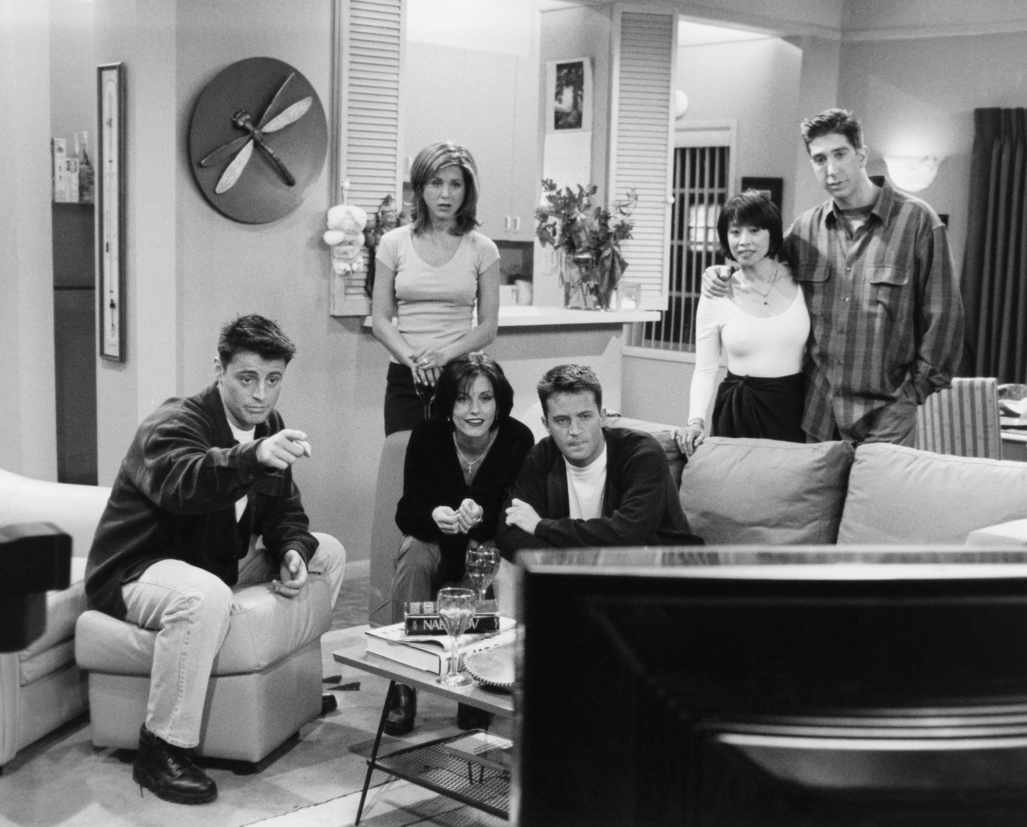 Still of Jennifer Aniston, Courteney Cox, Matt LeBlanc, Matthew Perry, David Schwimmer and Lauren Tom in Draugai (1994)
