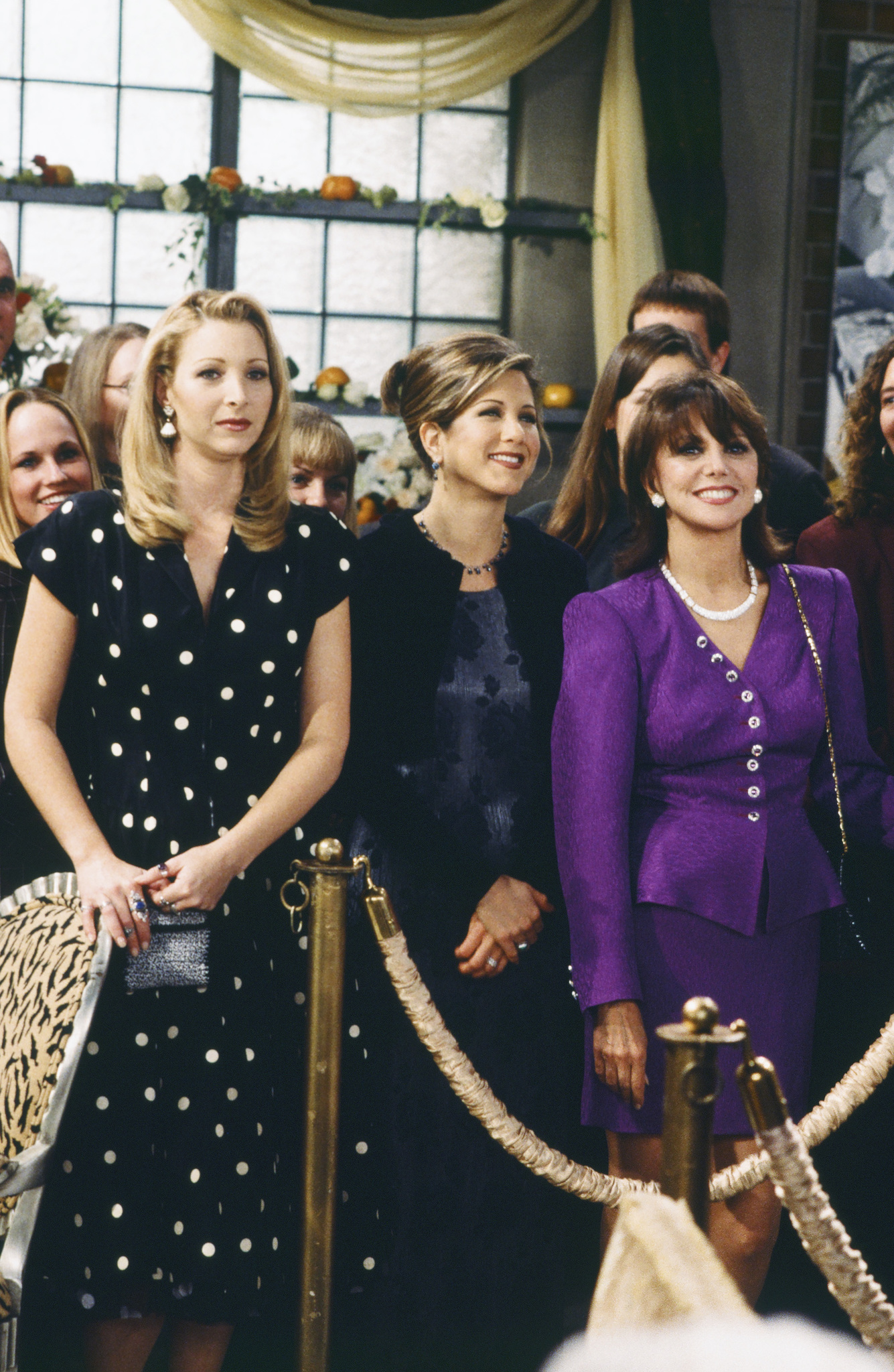 Still of Jennifer Aniston, Lisa Kudrow and Marlo Thomas in Draugai (1994)