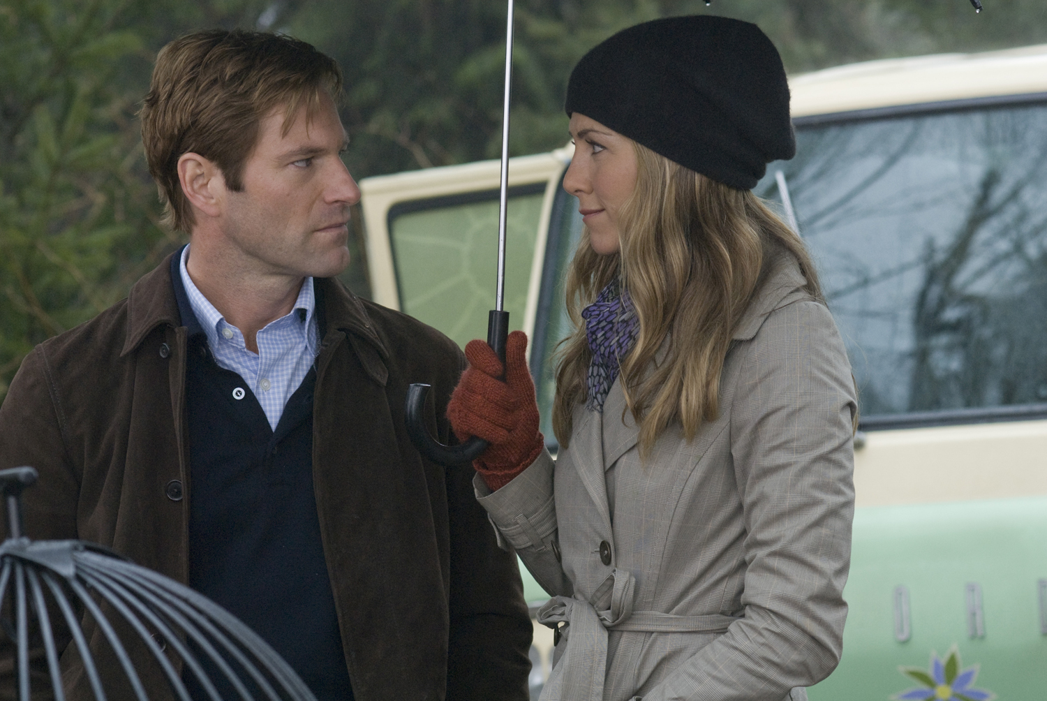 Still of Jennifer Aniston and Aaron Eckhart in Love Happens (2009)