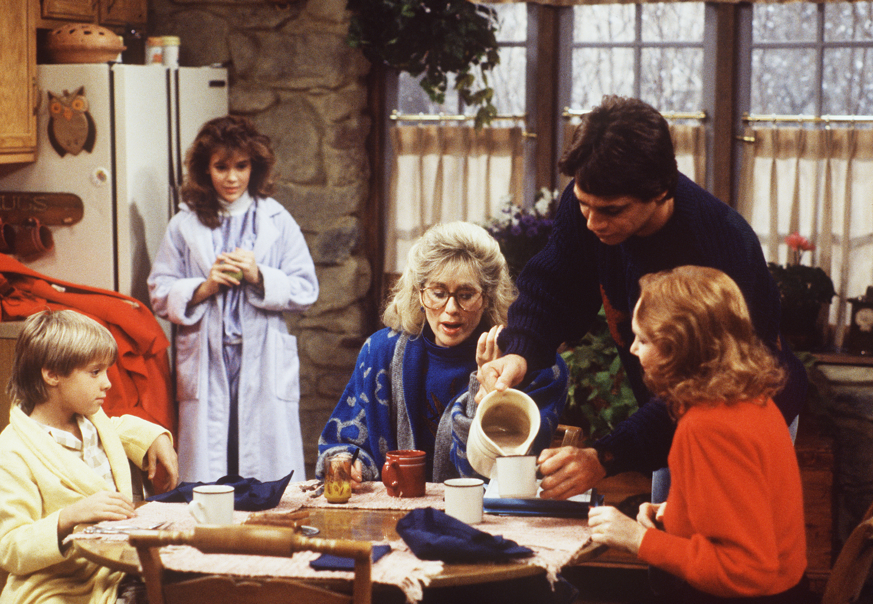 Still of Alyssa Milano, Tony Danza, Katherine Helmond, Danny Pintauro and Judith Light in Who's the Boss? (1984)