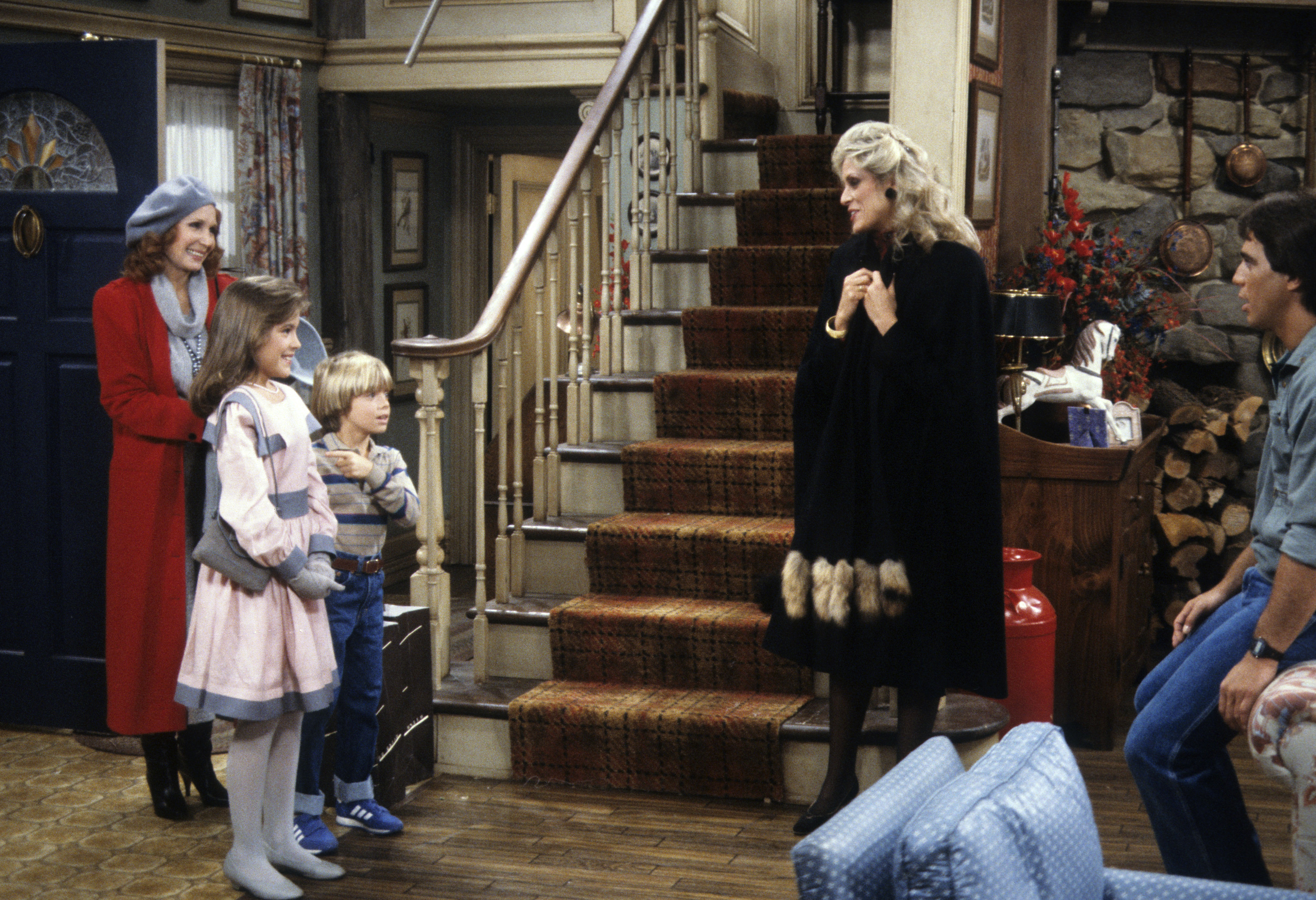 Still of Alyssa Milano, Tony Danza, Katherine Helmond, Danny Pintauro and Judith Light in Who's the Boss? (1984)