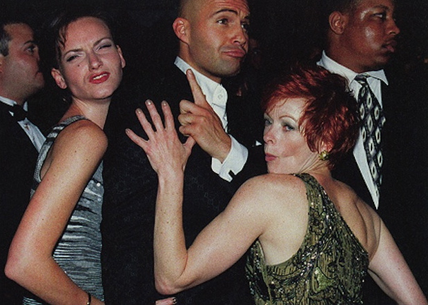 (L-R) Rochelle Rose, Billy Zane and Frances Fisher attend the Paramount Pictures Academy Awards party, March 1998
