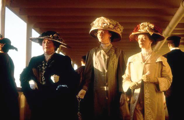 (L-R) Kathy Bates as Molly Brown, Rochelle Rose as the Countess of Rothes, and Frances Fisher as Ruth DeWitt Bukater in 