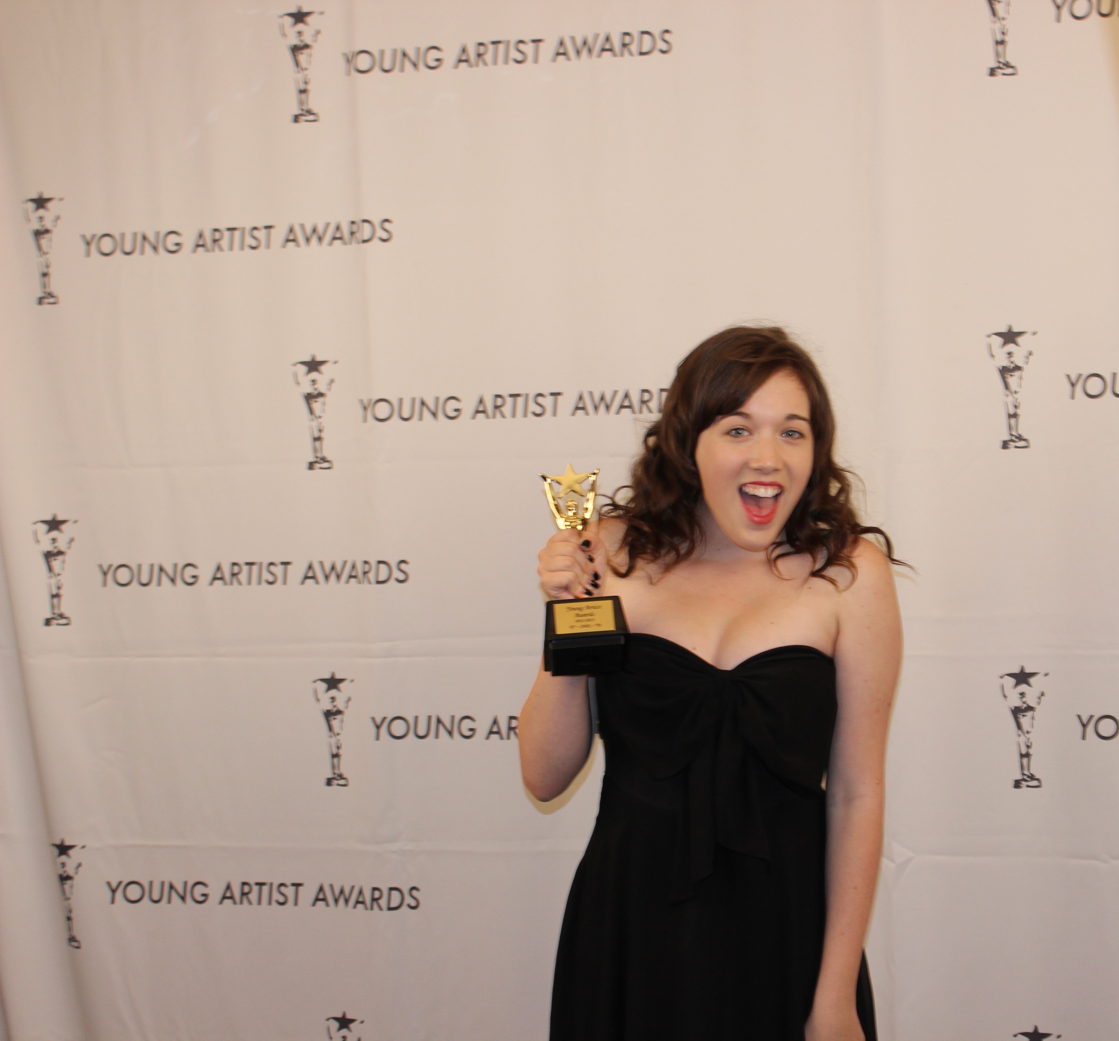 2013 Young Artist Awards - BEST YOUNG ACTRESS - AFTER THE WIZARD