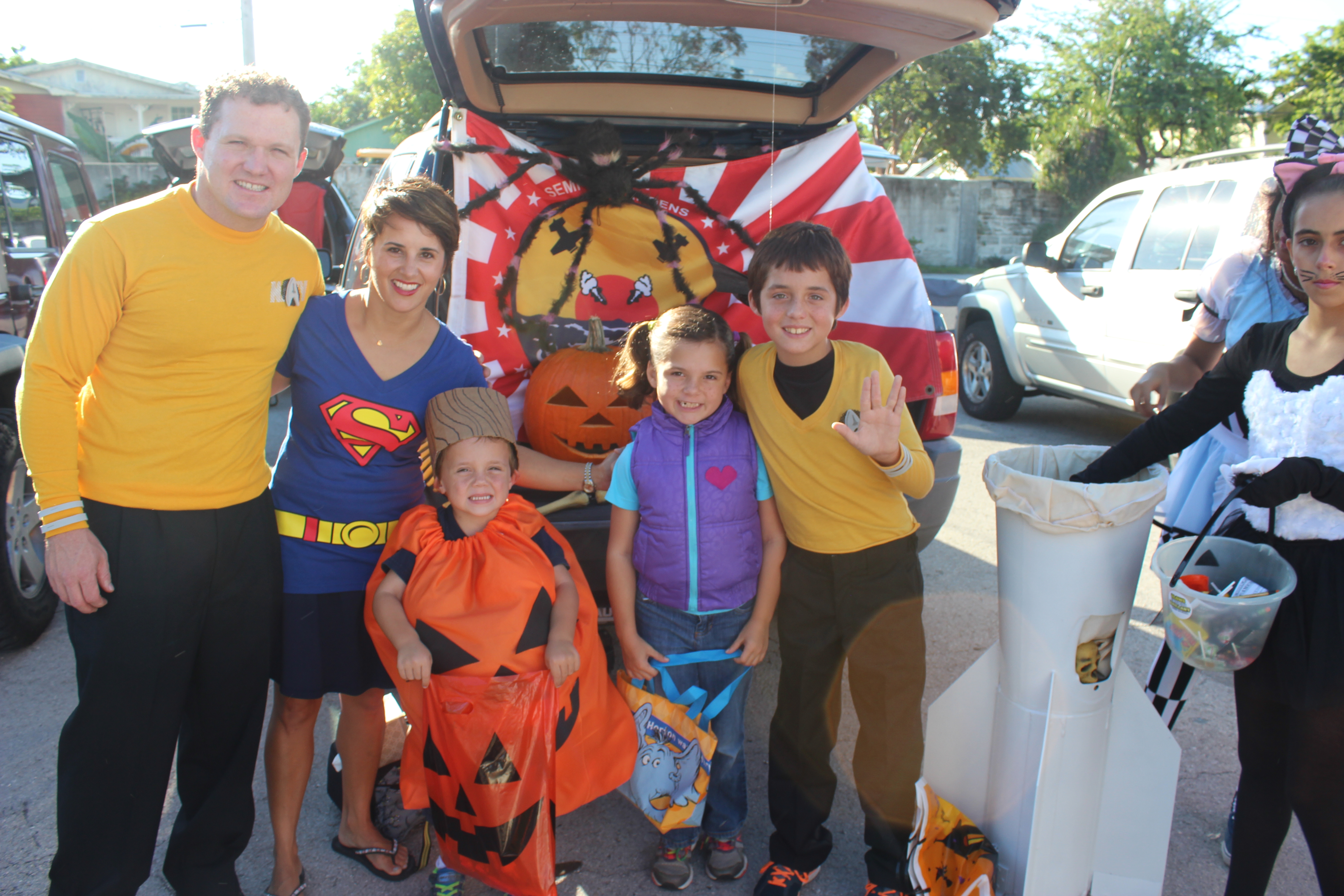 Halloween (R-L): Rory, Carolina, Rhett -6, Maddia -9, Jack -12