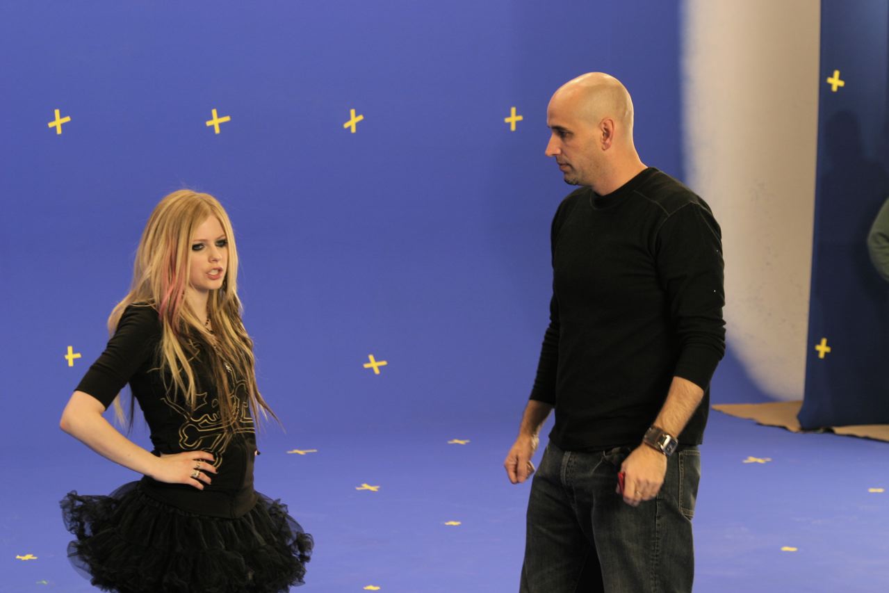 On set with Avril.