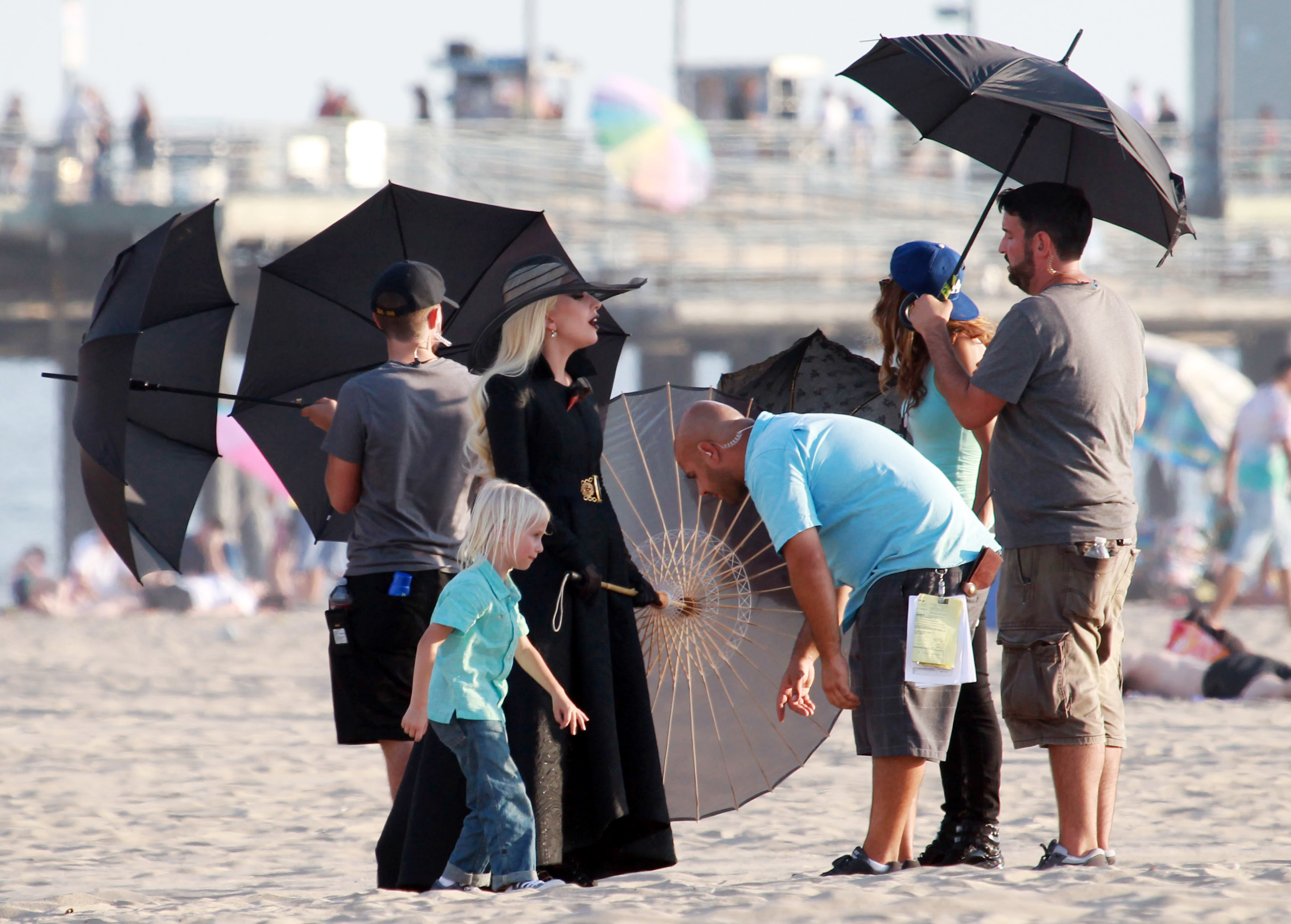 AHS:Hotel filming Santa Monica pier