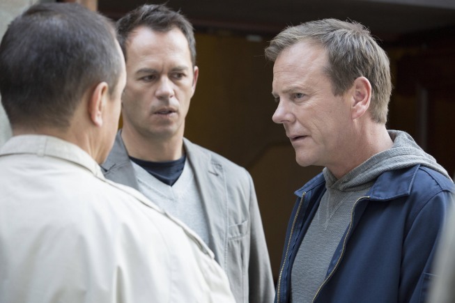 Still of Kiefer Sutherland and Jonny Rees in Touch (2012)