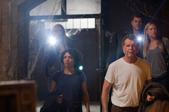 Still of Liane Hentscher, John Noble, Anna Torv, Jasika Nicole and Georgina Haig in Ties riba (2008)