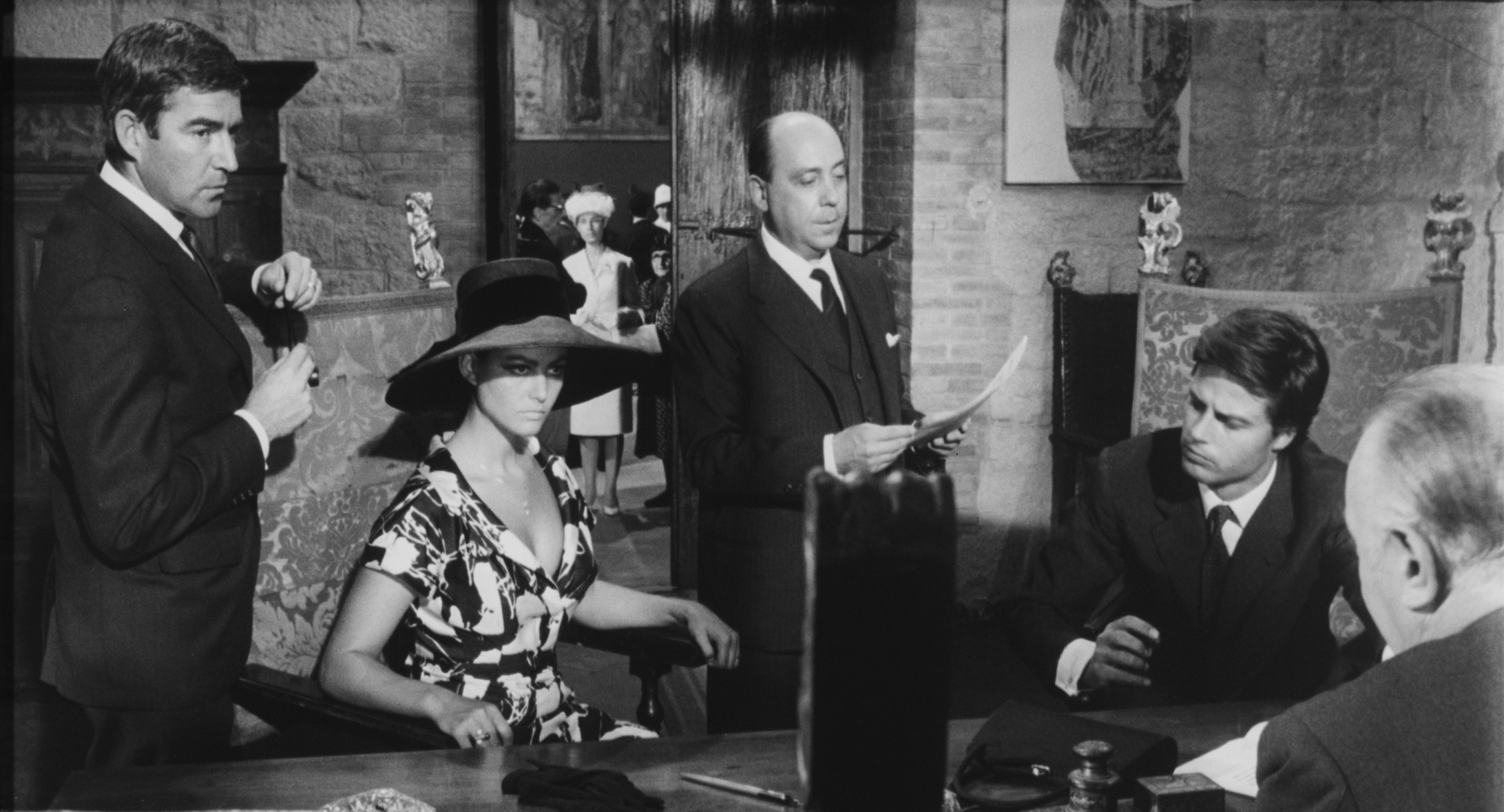 Still of Claudia Cardinale, Michael Craig and Jean Sorel in Vaghe stelle dell'orsa... (1965)