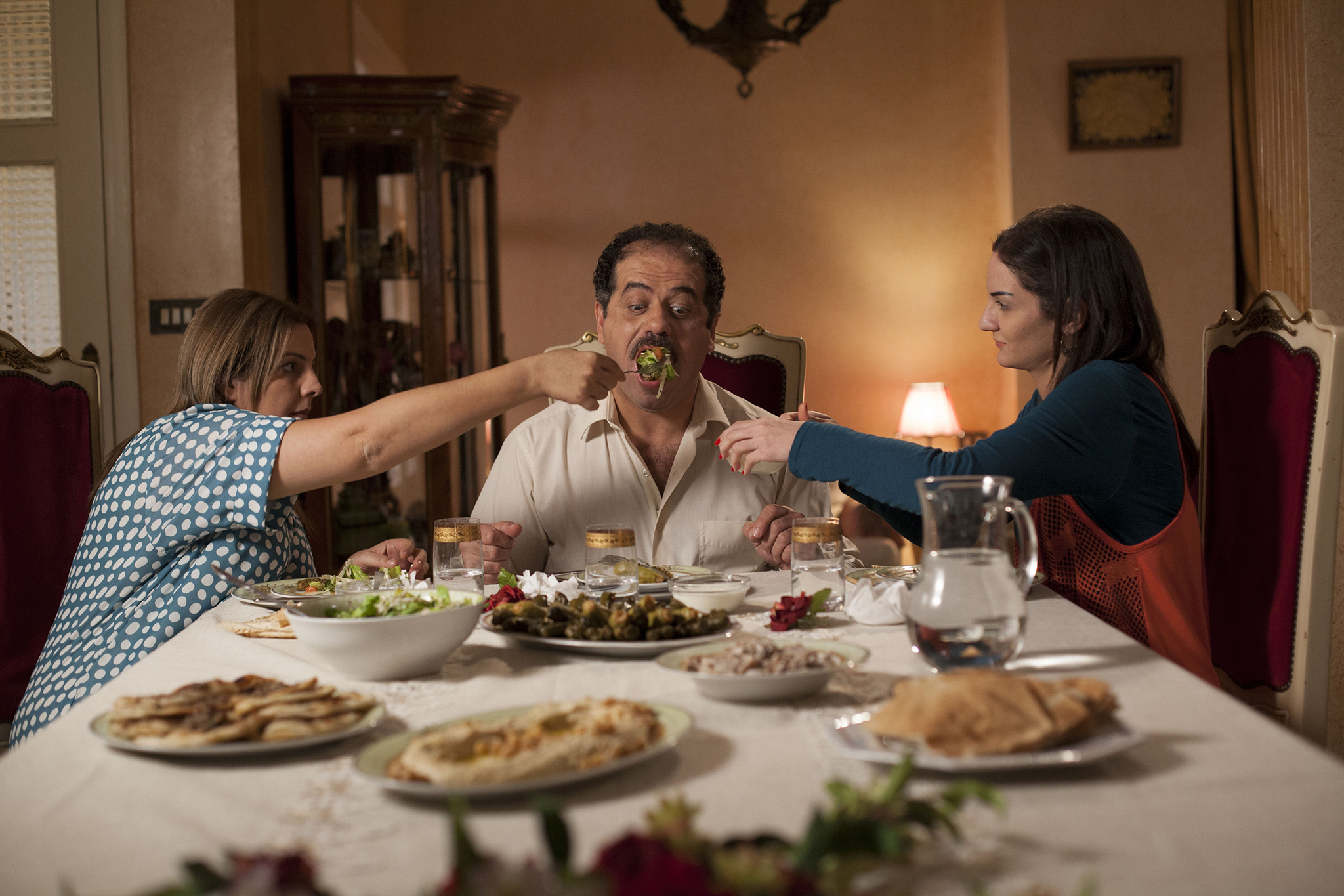 Still of Mirna Moukarzel, Ali Sammoury and Fadia Abi Chahine in Halal Love (2015)