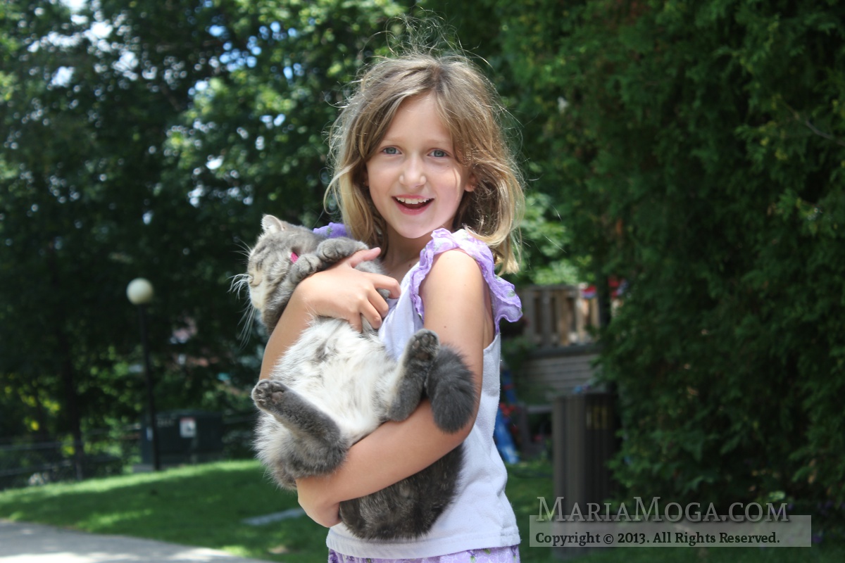 Maria Moga and her favourite cat.