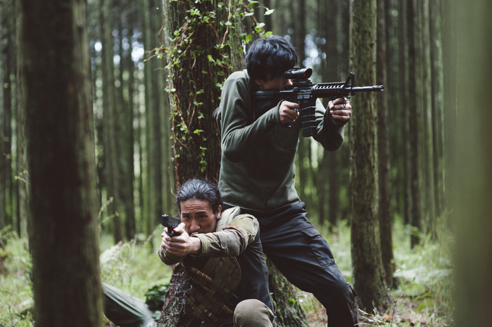 Feature Film - RE:BORN (2016 Supporting Cast) Director - Yuji Shimomura; Starring: TAK∴ (Taku Sakaguchi) Issei Ishida Saito Takumi Mariko Shinoda Hitomi Hasebe Kondo YuiRyo Akio Otsuka