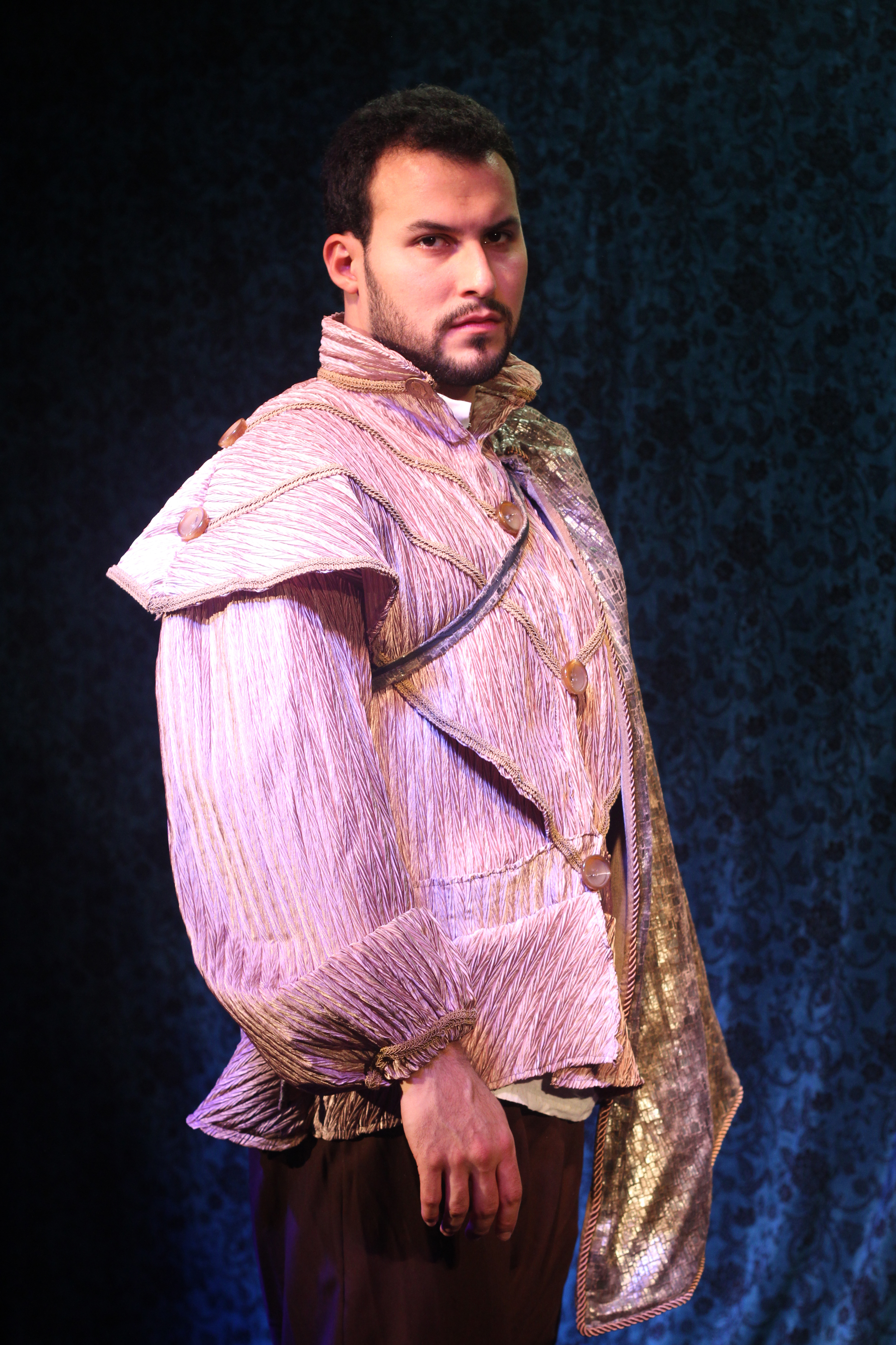 Character: Lord Enrique Play: La Reina virgen.