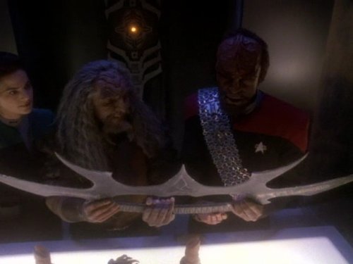 Still of Michael Dorn, Terry Farrell and John Colicos in Star Trek: Deep Space Nine (1993)