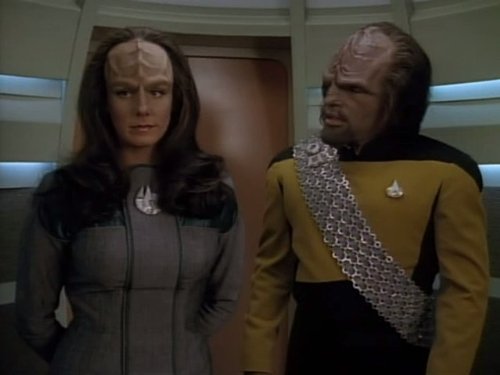 Still of Michael Dorn and Suzie Plakson in Star Trek: The Next Generation (1987)