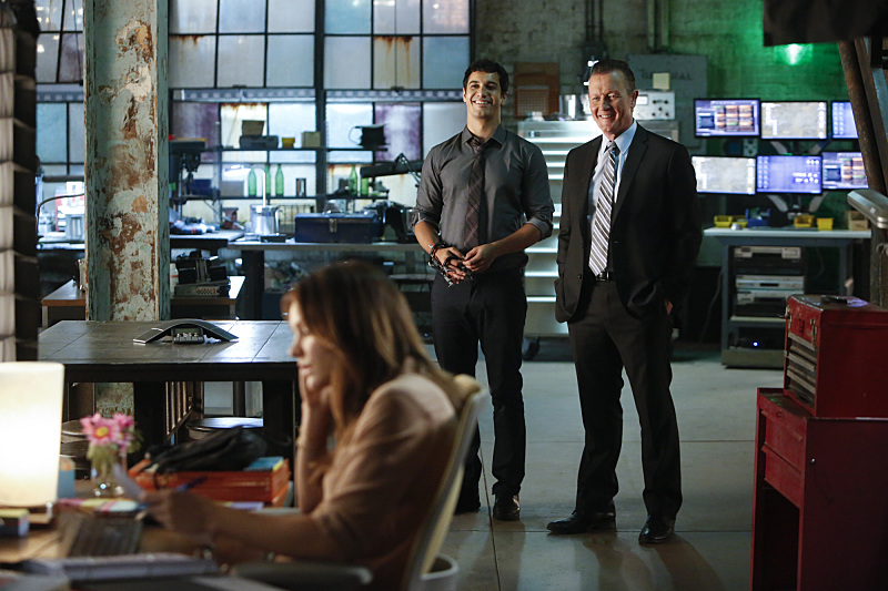 Still of Robert Patrick, Elyes Gabel and Katharine McPhee in Scorpion (2014)