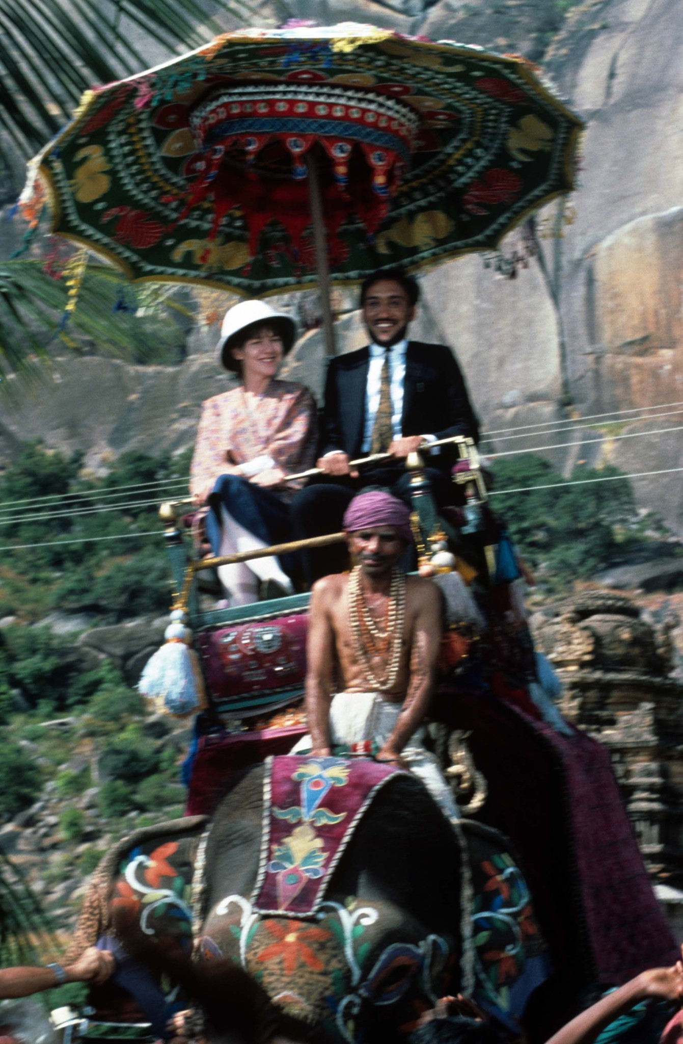 Still of Judy Davis and Victor Banerjee in A Passage to India (1984)