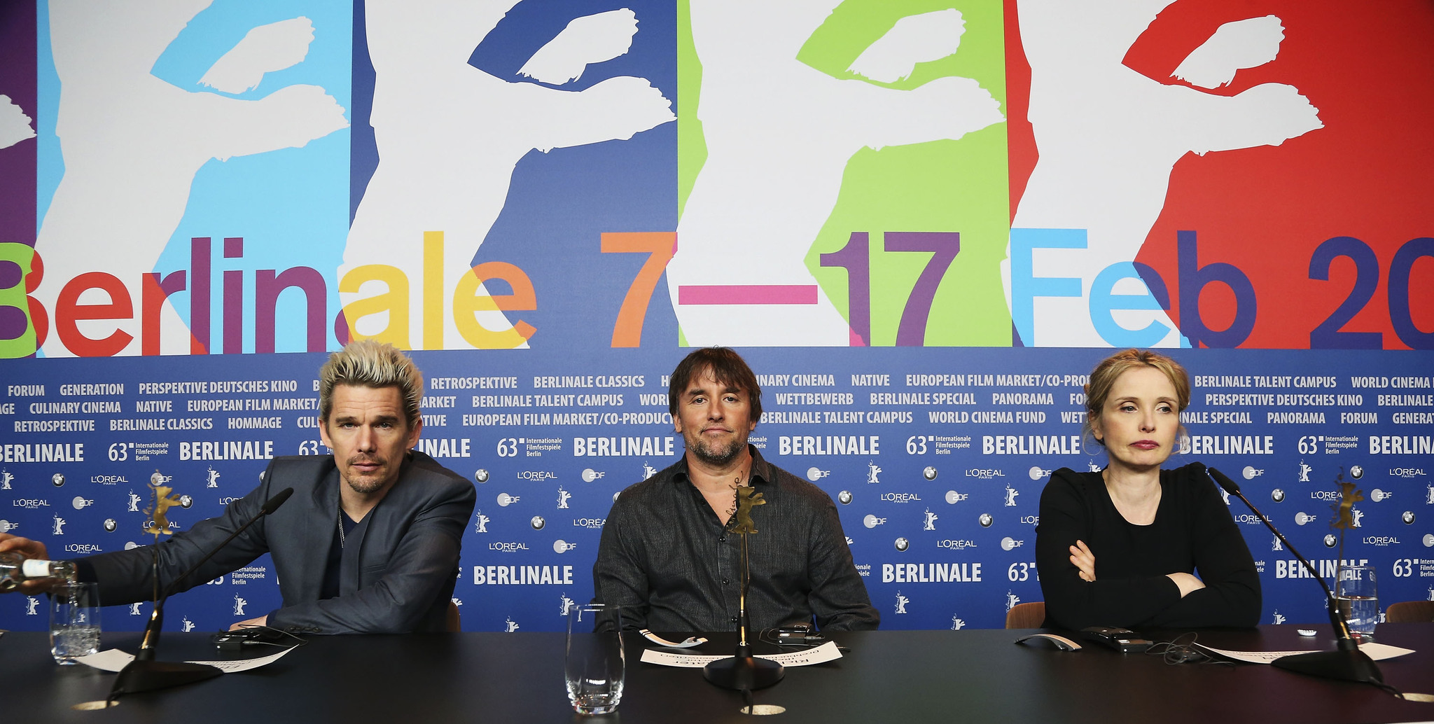 Ethan Hawke, Julie Delpy and Richard Linklater at event of Pries vidurnakti (2013)