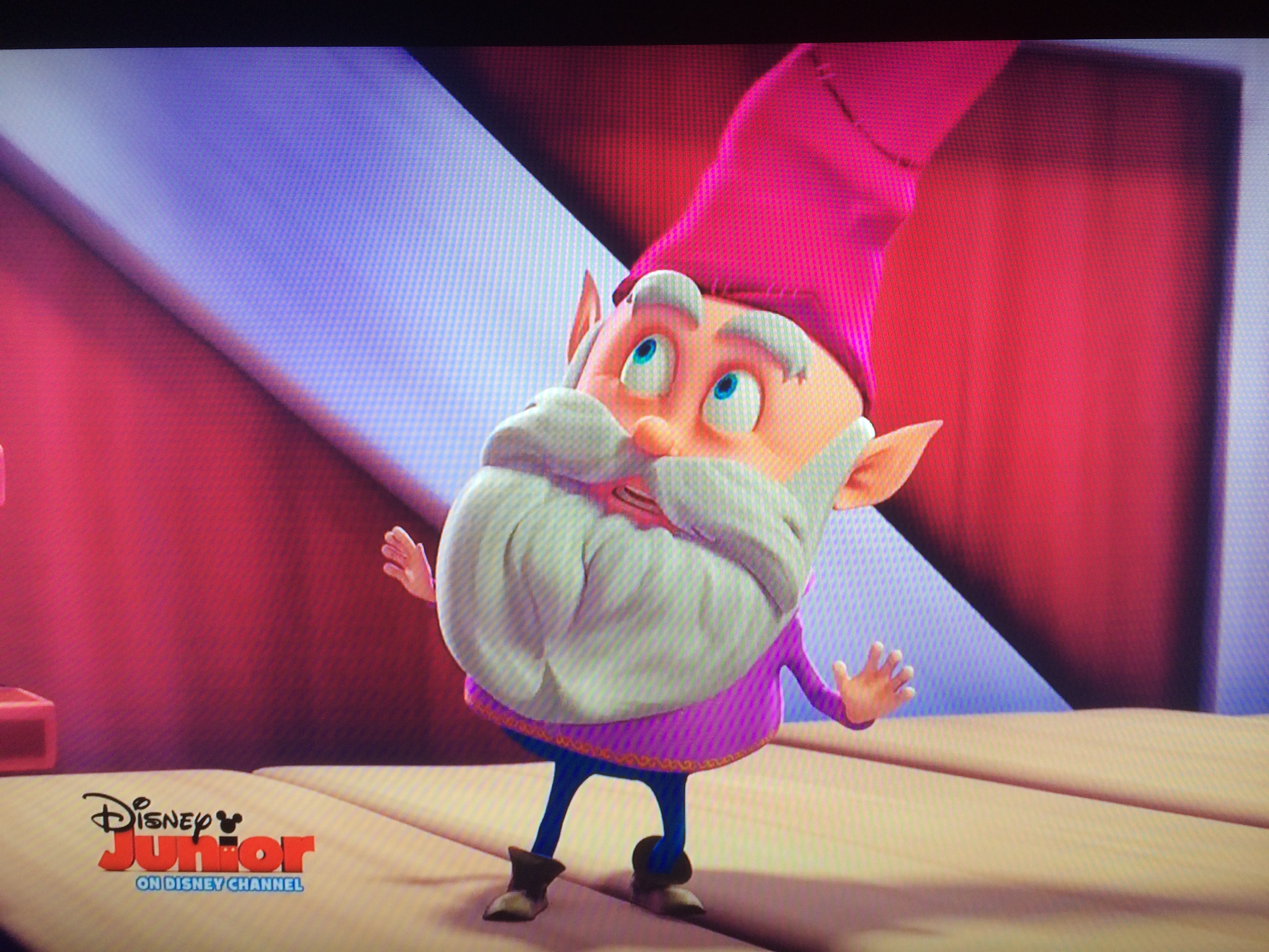 David Lodge stars as the Magic Gnome on Disney Jr.'s Hit show Goldie & Bear!