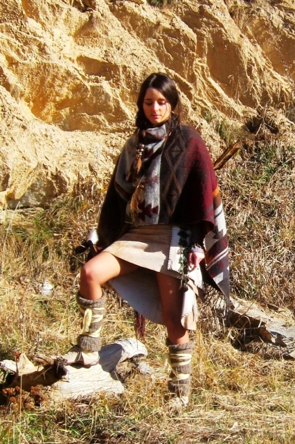 Elo Cinquanta Cotume model : Native American