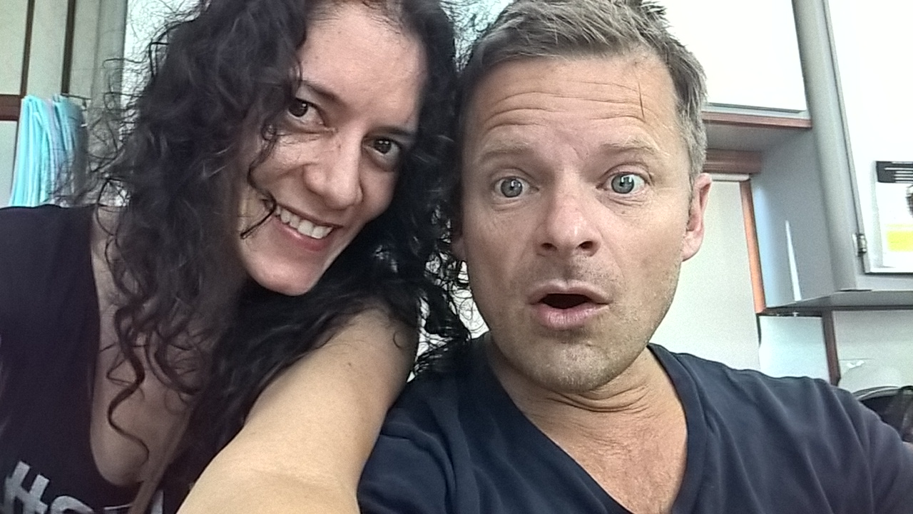 In the make up trailer with fellow actor and funny-faces man, Steve Zahn for Mad Dogs.