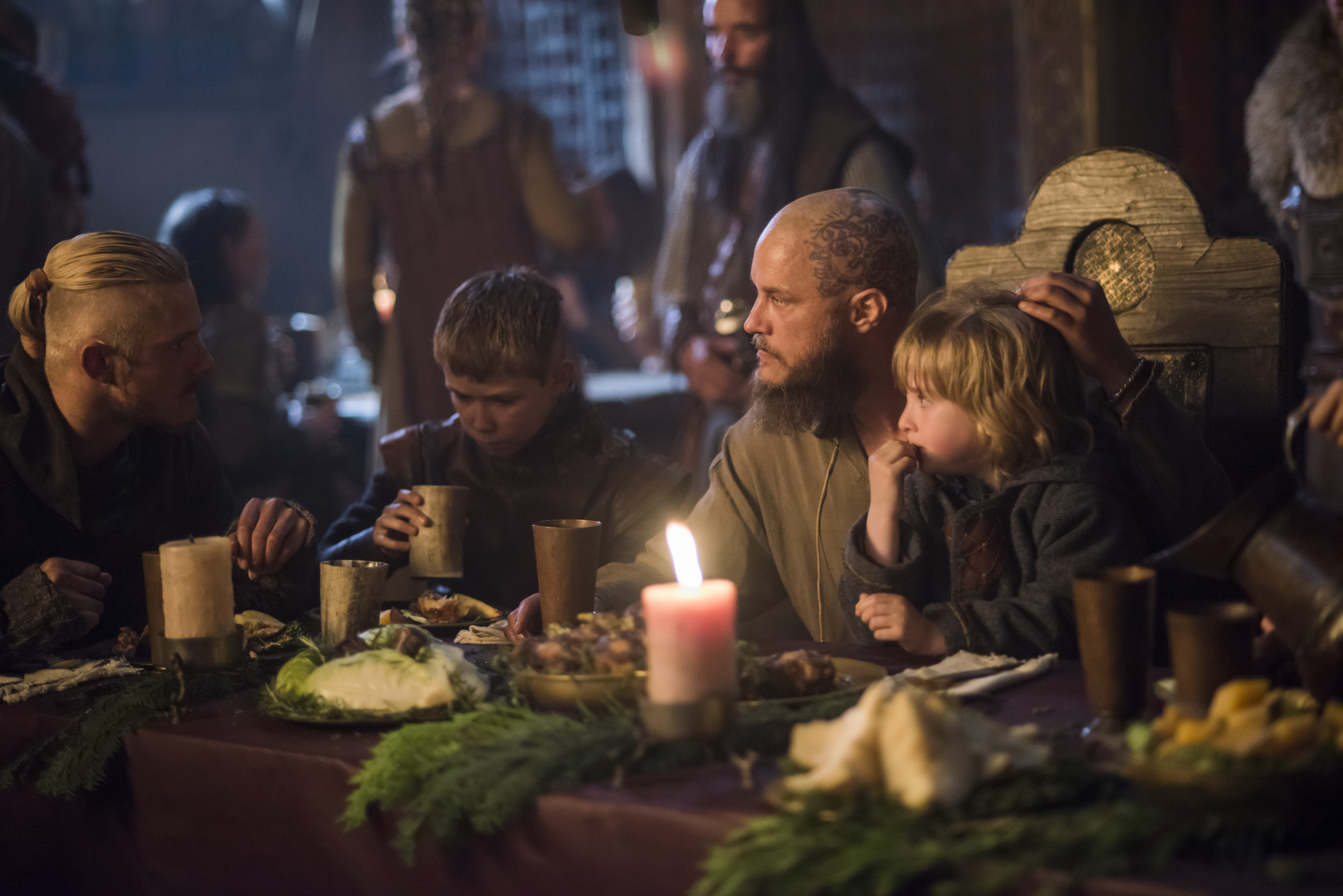 Still of Travis Fimmel, Alexander Ludwig and Luke Shanahan in Vikings (2013)