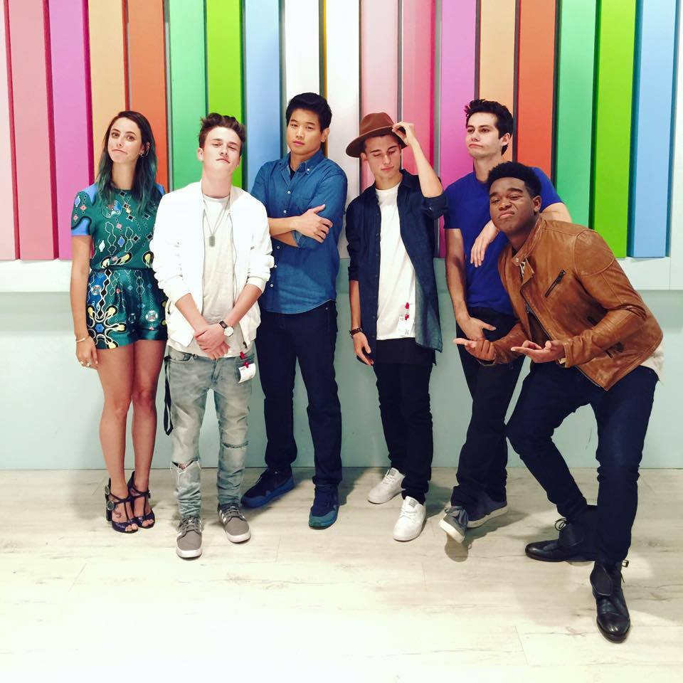 Kaya Scodelario, Dexter Darden, Dylan O'Brien, Ki Hong Lee and WeeklyChris Collins in Begantis labirintu: isbandymai ugnimi (2015)