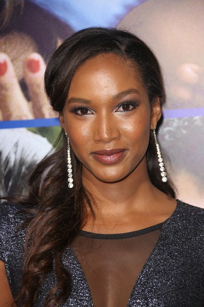 Actress Krystal Harris arrives at The Pan African Film & Arts Festival Premiere of Screen Gems' 'About Last Night' at ArcLight Cinemas Cinerama Dome on February 11, 2014 in Hollywood, California.