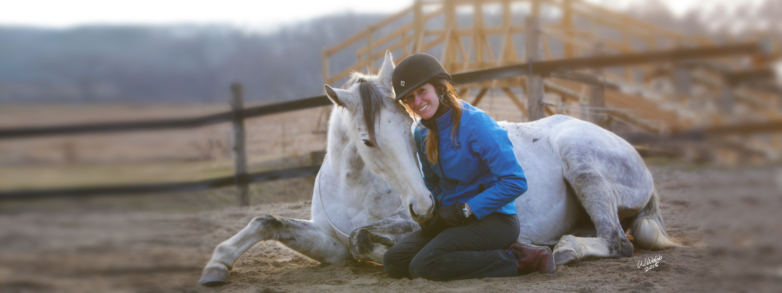 Snuggles with America's Most Wanted Thoroughbred 'Soar'