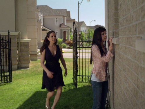 Still of Anna Silk, Ksenia Solo and Anneleise H. O'Brien in Lost Girl (2010)