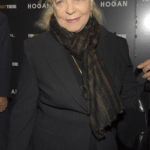 Lauren Bacall at event of Manes cia nera (2007)