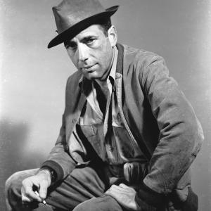 Still of Humphrey Bogart in They Drive by Night (1940)