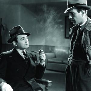 Still of Humphrey Bogart and Edward G. Robinson in Bullets or Ballots (1936)