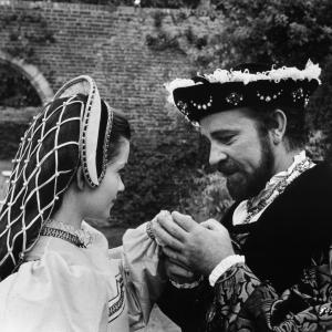 Still of Richard Burton and Genevive Bujold in Anne of the Thousand Days 1969