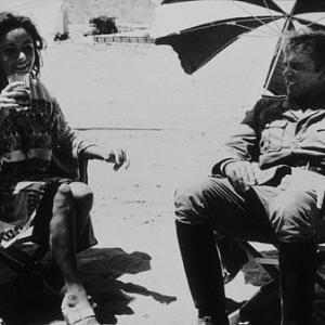 Elizabeth Taylor visits Richard Burton on location for Raid On Rommel