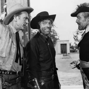 Still of Gary Cooper, Burt Lancaster and Cesar Romero in Vera Cruz (1954)