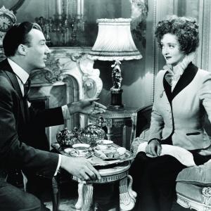 Still of Bette Davis in Mr. Skeffington (1944)