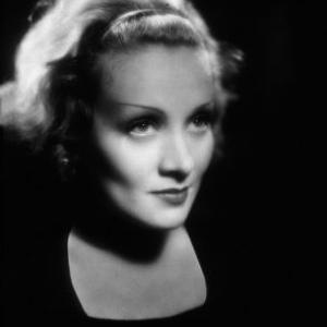 Marlene Dietrich c 1935