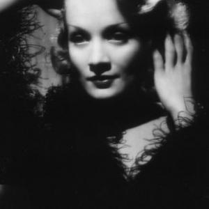 Marlene Dietrich c 1935