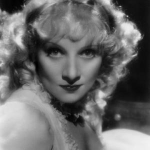 Marlene Dietrich SCARLET EMPRESS THE Paramount 1934 IV