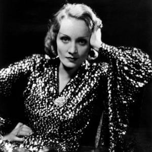 Marlene Dietrich c 1934