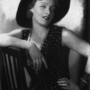 Still of Marlene Dietrich in Der blaue Engel (1930)