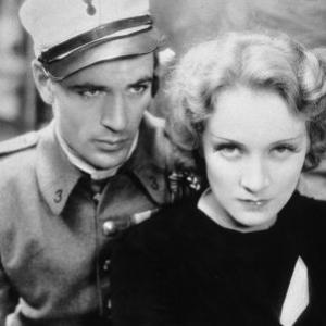 Morocco Marlene Dietrich and Gary Cooper 1930Paramount