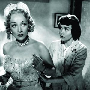 Still of Marlene Dietrich and Jane Wyman in Stage Fright (1950)