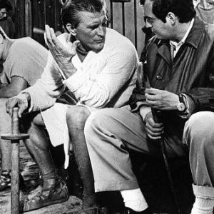 Spartacus 1960 Kirk Douglas and director Stanley Kubrick on the set