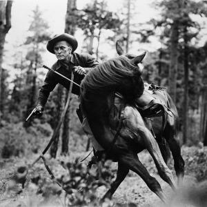 Still of Kirk Douglas in The Indian Fighter 1955